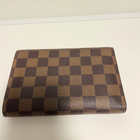 Louis Vuitton Damier Ebene Wallet - Picture 7 of 8